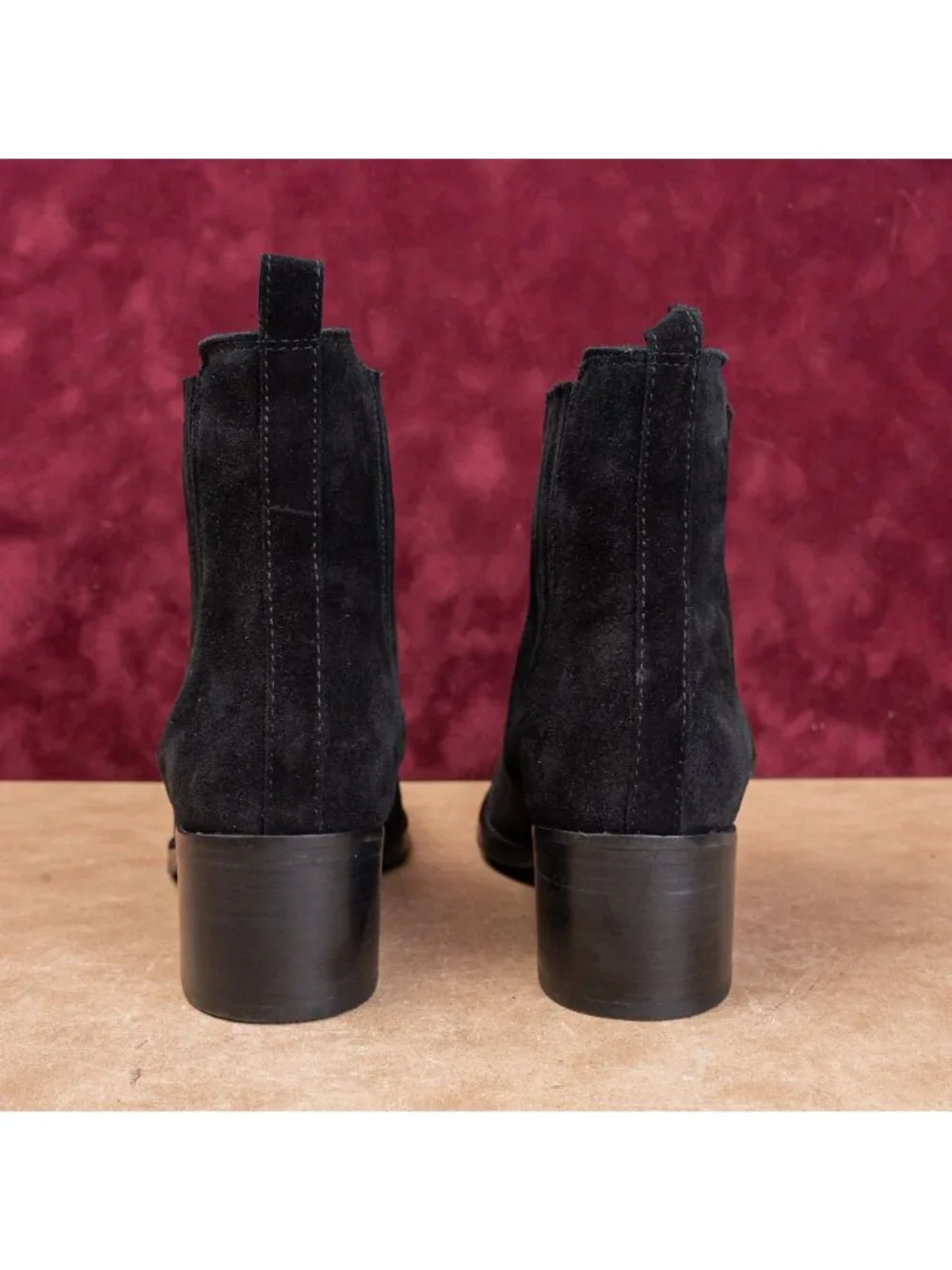 La Canadienne Wmn Prince Chelsea Western Cowboy Vibram Black Suede Boots Sz 8.5